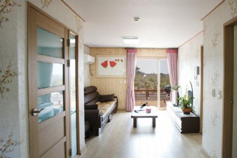 Lapaloma Pension เมืองเชจู ภายนอก รูปภาพ