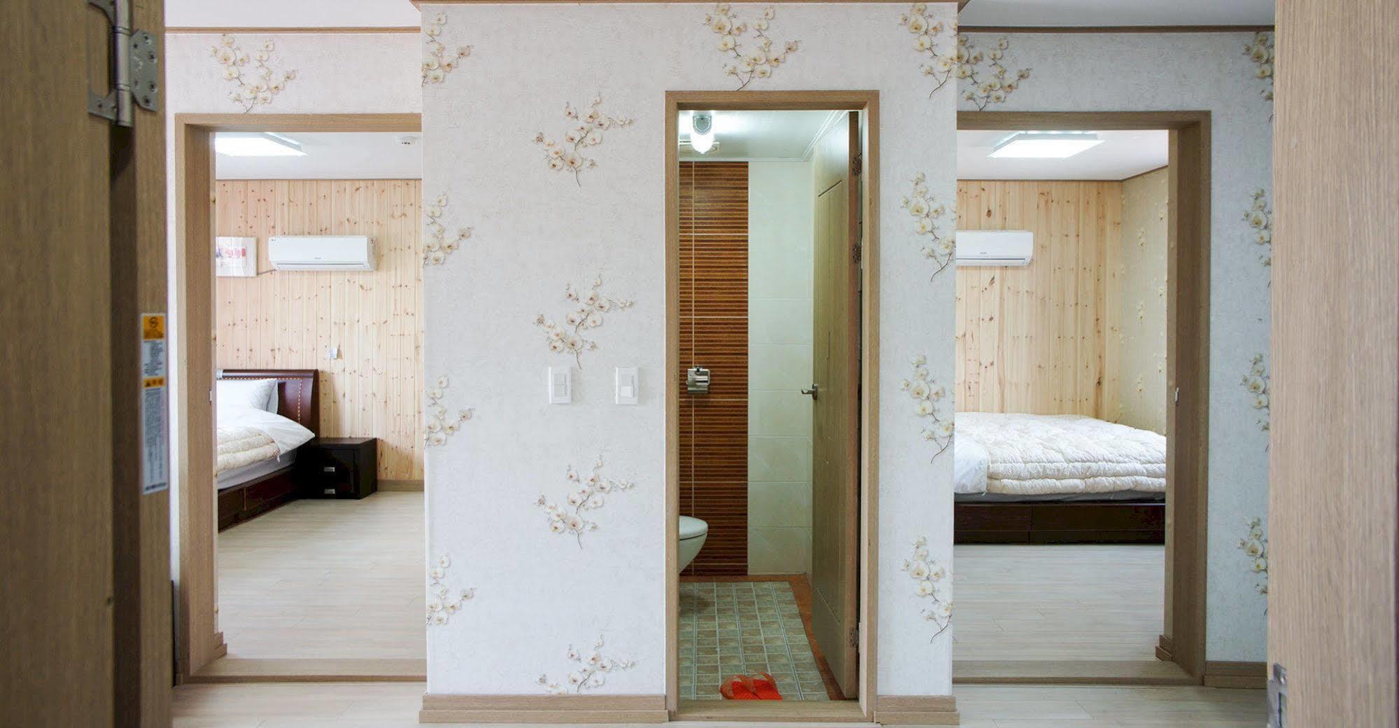Lapaloma Pension เมืองเชจู ภายนอก รูปภาพ
